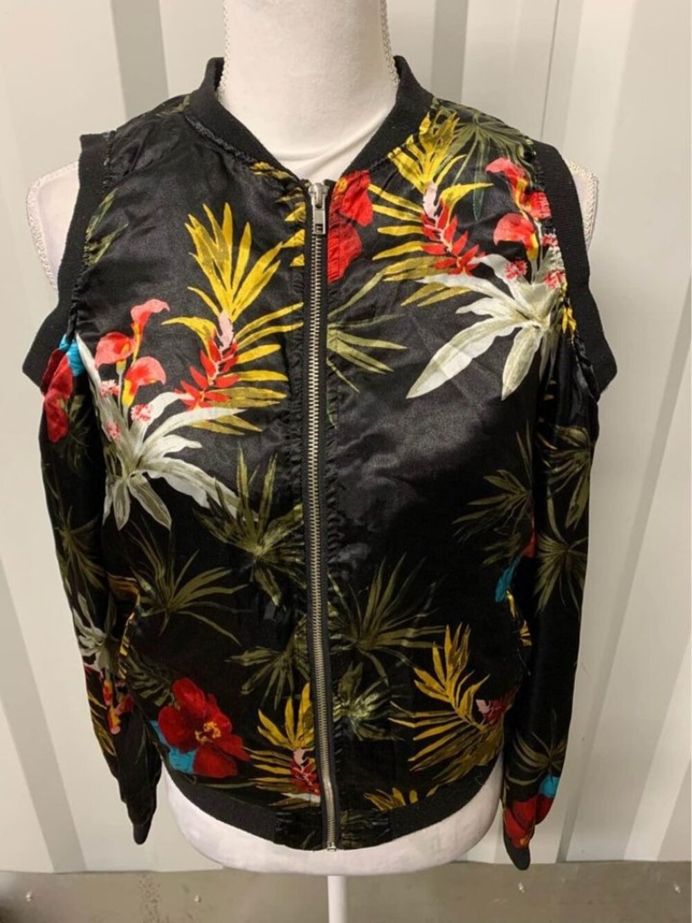 New Look Cold Shoulder Tropical Print Lightweight Jacket Womens Size Small